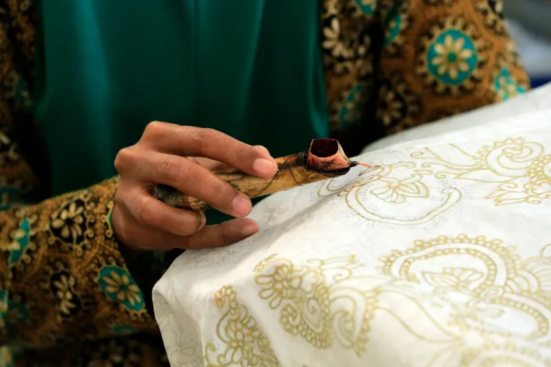 Dyeing to Learn: Inside Semarang's Secret Batik Studios Where Ancient Art Meets American Curiosity